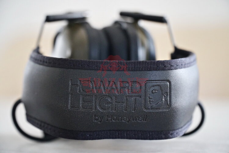 Активные наушники HOWARD LEIGHT Impact Sport Electronic Earmuffs R-01526 США (OD GREEN)