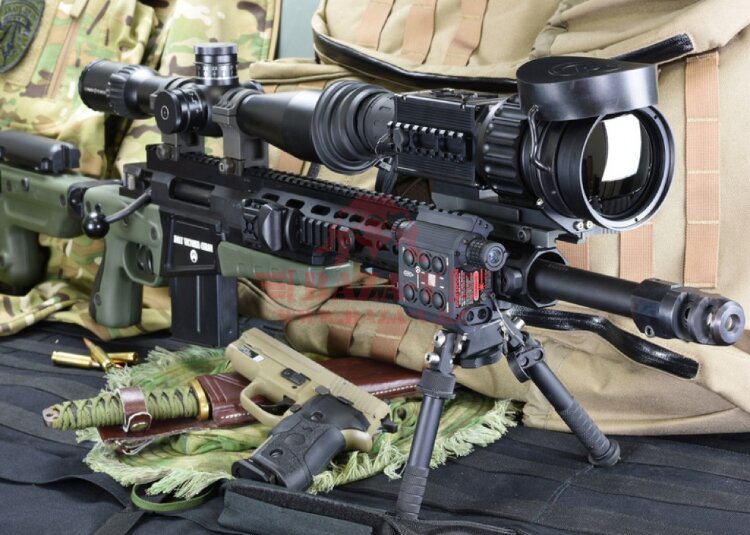 Тепловизионная насадка FLIR Apollo Pro LR 640 100mm (60 Hz) (Black)