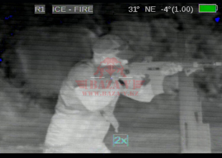 Тепловизионная насадка FLIR Apollo Pro LR 640 100mm (60 Hz) (Black)