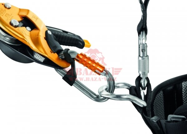 Карабин алюминиевый PETZL® Am'D